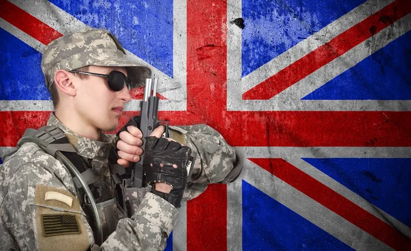 Soldat med pistol - Stock-foto