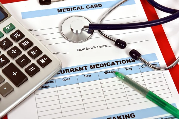 Clipboard with medical form — Stock Photo, Image