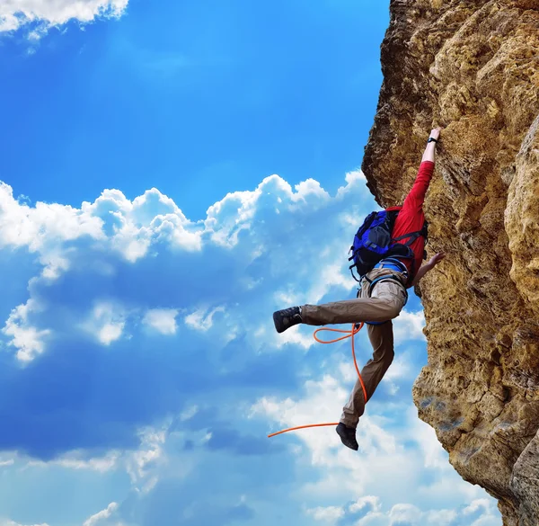 Rock-Climber uçurumdan düştü — Stok fotoğraf