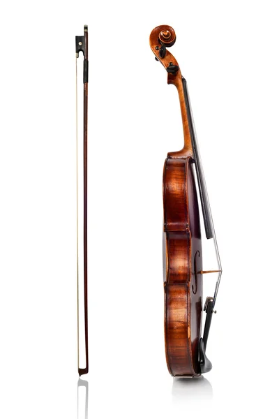 Vista lateral del violín y arco —  Fotos de Stock