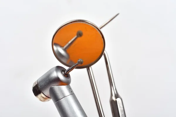 金属の歯科用ツール — ストック写真