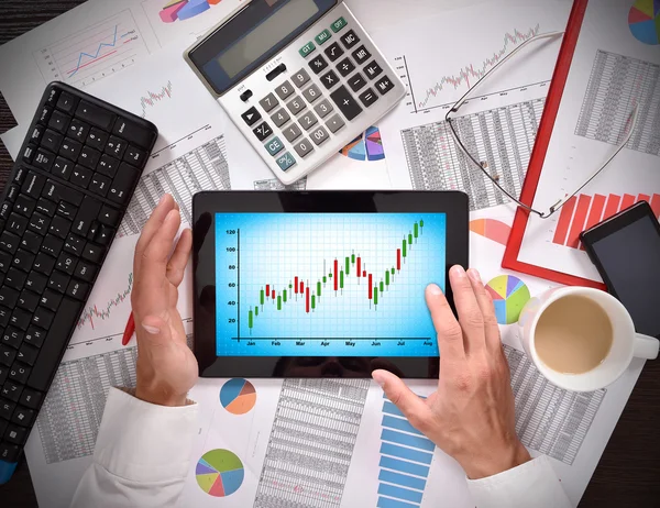 Chart on screen — Stock Photo, Image