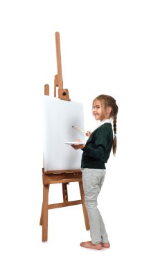 Güzel küçük kız sanatçı