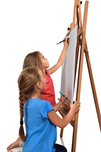 Duas meninas pintando — Fotografia de Stock