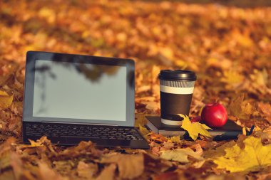 defter, kahve ve günlüğü