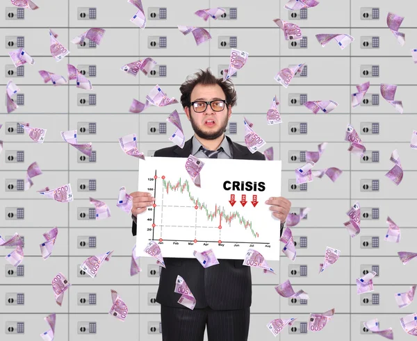 危機グラフとポスターを保持しているトレーダー — ストック写真