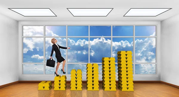 Mujer de negocios escalando en el gráfico de oro —  Fotos de Stock