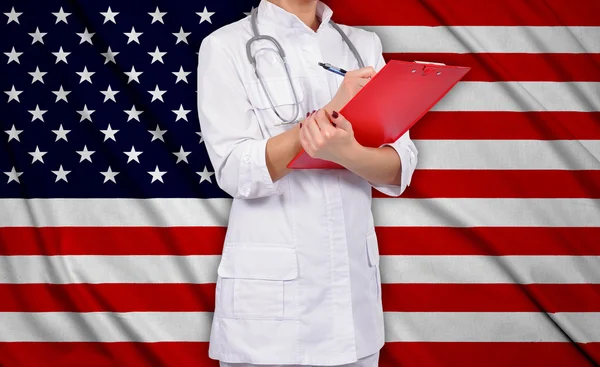 Médica americana fêmea — Fotografia de Stock
