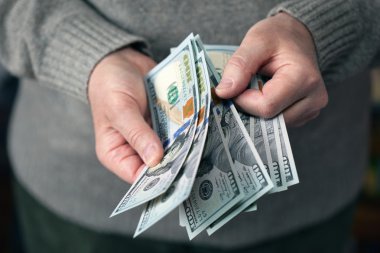 el anlattıklarında dolar