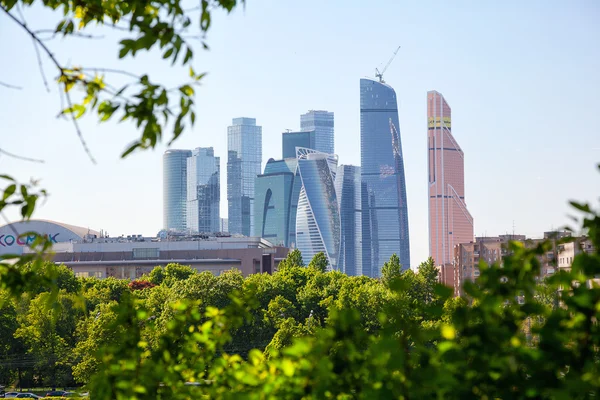 MOSCOW, RUSSIA - MAY 13, 2016: international business center Moscow-city. Office space and residential housing — Stock Photo, Image