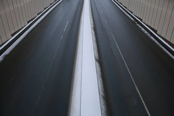 空旷的公路从顶部看问题 — 图库照片