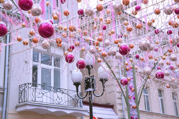 Palle Natale Sulla Strada Della Città Decorazioni Natalizie All Aperto — Foto Stock