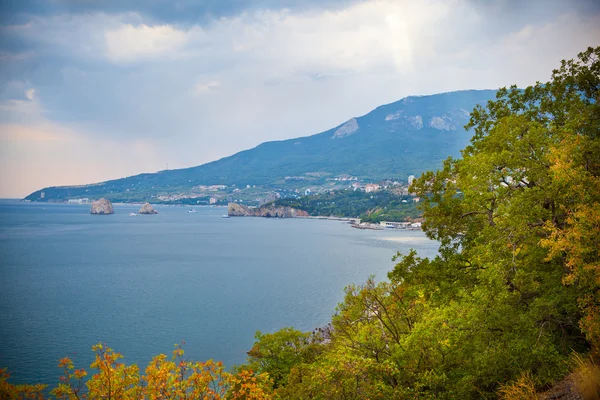 Weergave van de gursuf van de stad op de Krim, de Zwarte Zee — Stockfoto