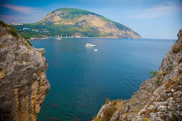 Black Sea, Bear Mountain, Crimea, Gursuf — Stock fotografie