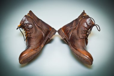 Havalı erkek deri ayakkabıları el yapımı. eski okul ayakkabıları üstten görünüm. Vintage tarzı