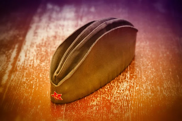 Soldier's forage cap with a red star. May 9 Victory Day. — Stock Photo, Image