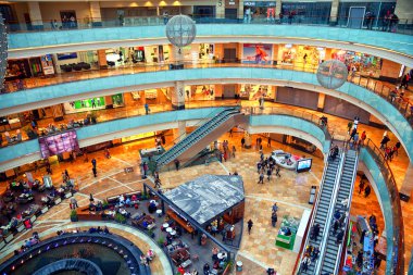Moskova - 9 Mart: alışveriş merkezi Afimall şehir. Oda kule İş Merkezi Moskova şehir. Rusya, Moskova, 9 Mart 2015