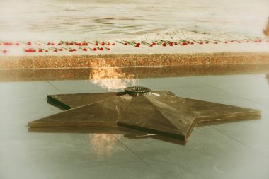 Eternal flame Poklonnaya Hill, Moskova, retro tarzı. 9 Mayıs Zafer Bayramı