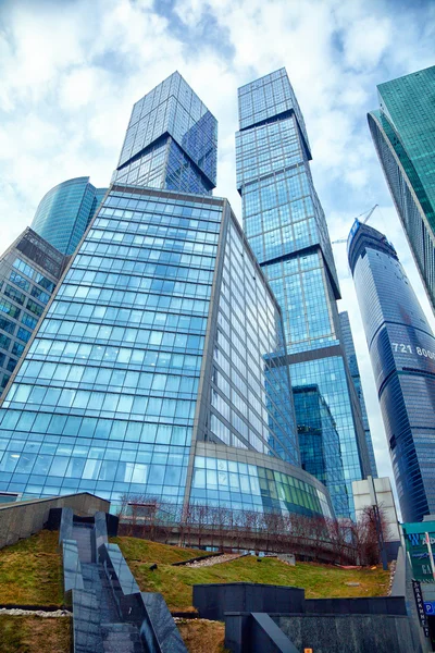 Moscou - 9 de março: Entrada no território do centro de negócios Moscou-Cidade. Rússia, Moscou, 9 de março de 2015 — Fotografia de Stock