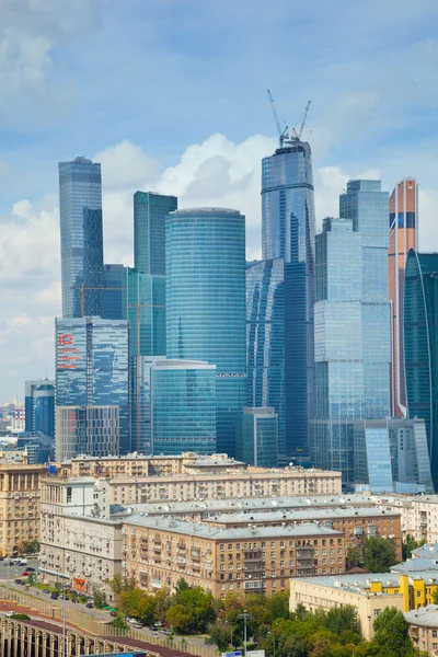 MOSCOW, RUSSIA - JULY 29, 2015: Moscow International Business Center "Moscow City" — Stock Photo, Image