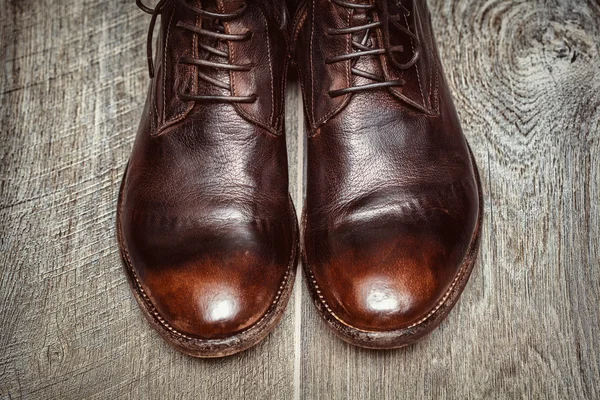 Sapatos de couro dos homens de alta qualidade, vista superior close-up — Fotografia de Stock
