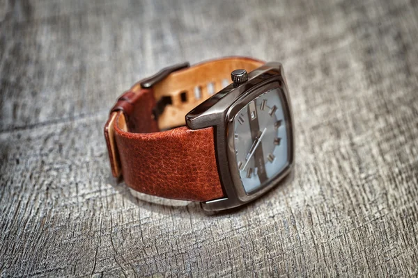 Reloj de pulsera de los hombres — Foto de Stock