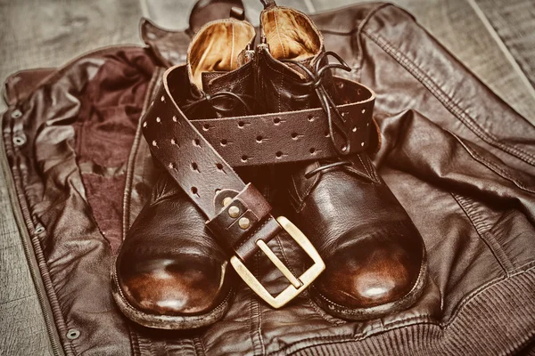 Alkalmi férfi ruházat, cipők és kiegészítők — Stock Fotó