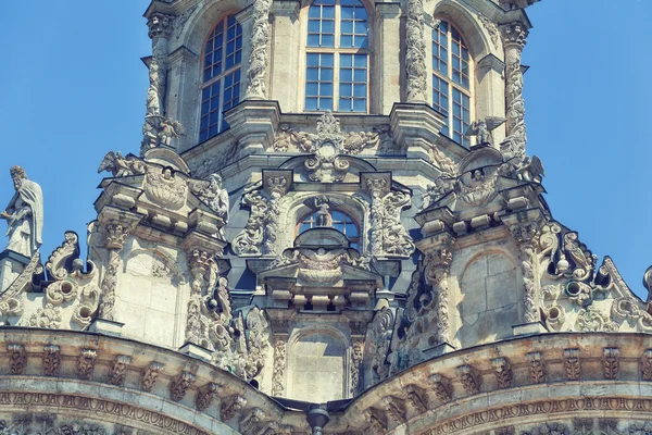 Rússia, região de Moscou, Igreja da Virgem Santa. Close-up de detalhes arquitetônicos — Fotografia de Stock