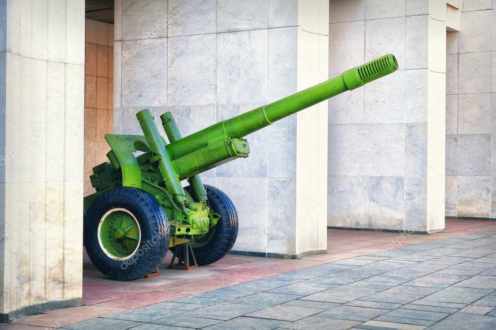 Soviet antitank gun on wheels. Gun World War II. Moscow, Poklonnaya Gora