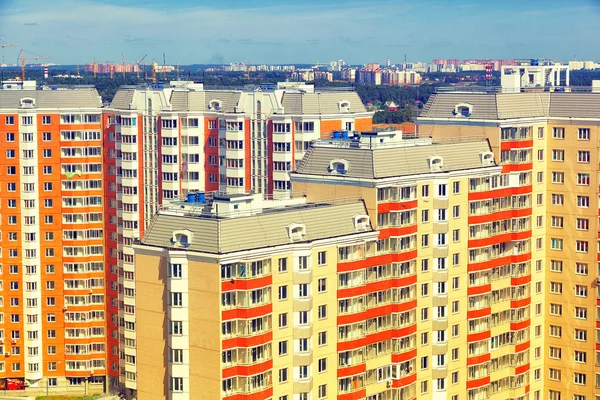 Casas típicas modernas de classe econômica — Fotografia de Stock