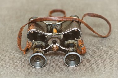 Vintage askeri dürbün