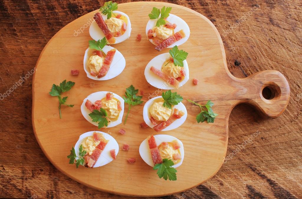 Vorspeise Eier mit Speck - Stockfotografie: lizenzfreie Fotos ...