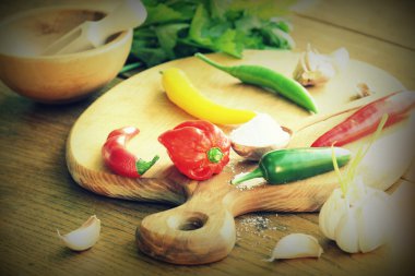 farklı çeşitli sıcak biber ve baharat