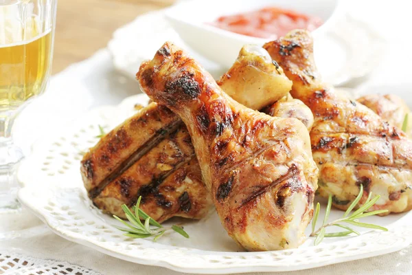 Grilled chicken legs — Stock Photo, Image