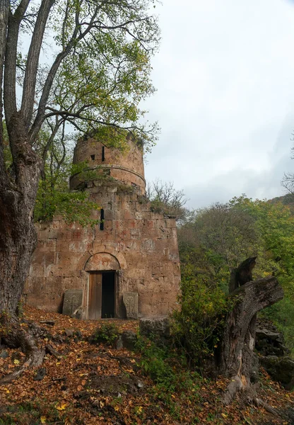 Ruiny Ormiańskiego Średniowiecznego Kościoła Pochmurny Dzień — Zdjęcie stockowe