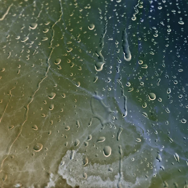 Gotas de agua sobre fondo de textura de mármol —  Fotos de Stock