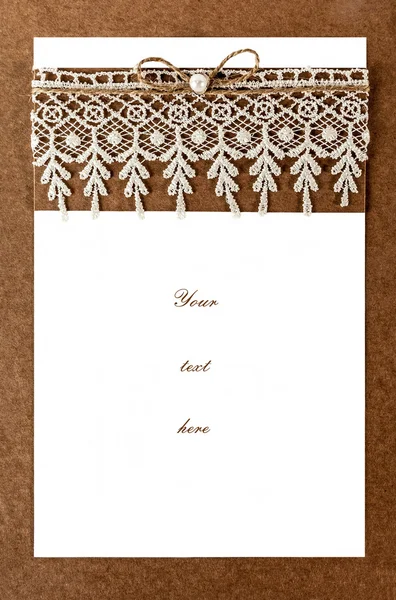 Carte d'invitation vierge pour une cérémonie, un mariage ou une fête avec un design original fait main — Photo