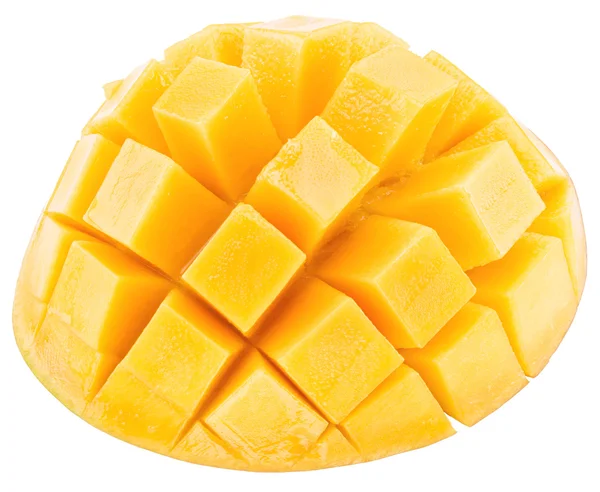 Кусочки фруктов манго поверх белого. Файл содержит пути обрезки . — стоковое фото