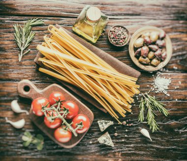 Makarna malzemeler. Vintage tarzı.