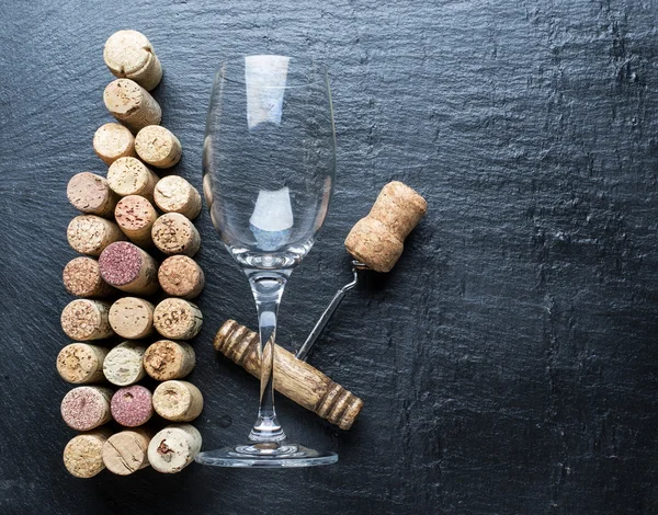 Rolhas de vinho em forma de garrafa de vinho . — Fotografia de Stock