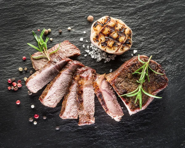 Bistecca ben cotta Ribeye . — Foto Stock