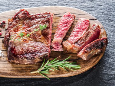 Orta antrikot biftek.