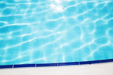 Yüzme havuzunda su Ripples.