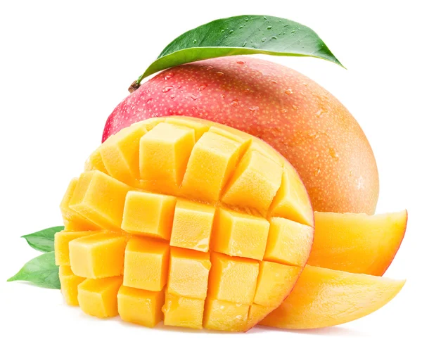 Frutta di mango con gocce d'acqua. Isolato su sfondo bianco . — Foto Stock