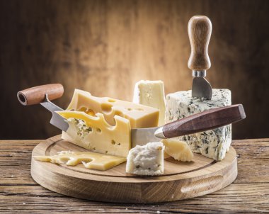 Peynir çeşididir. Vintage stiles.