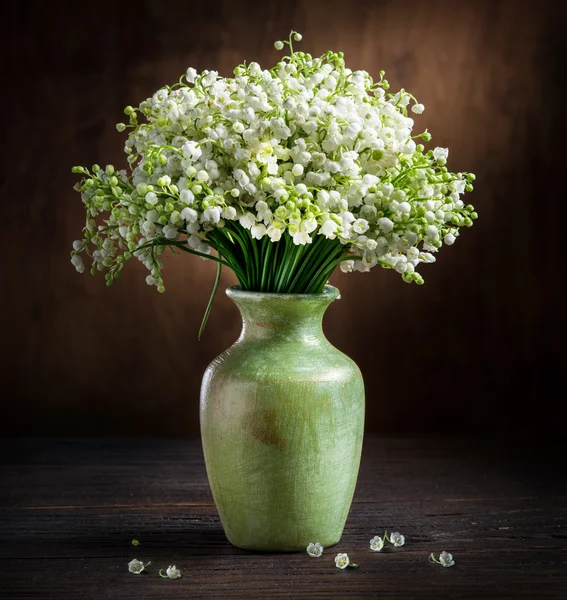 Lily vadi buket ahşap tablo. — Stok fotoğraf