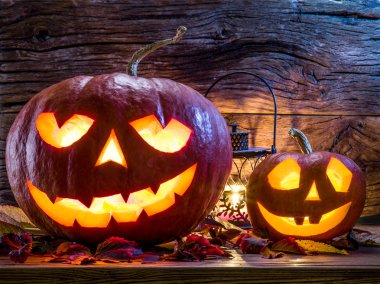 Sırıtan kabak latern veya jack-o'-lantern semboller biridir