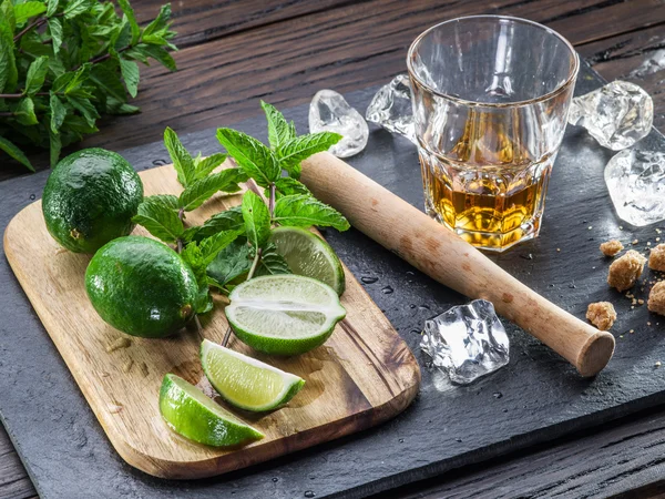 Mojito coquetel ingredientes . — Fotografia de Stock