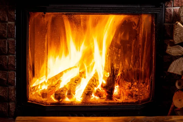 Old Wooden Table Fireplace Warm Fire Background — Stock Photo, Image