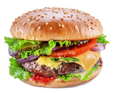 Sığır pirzolası, sebze ve soğanlı leziz bir hamburger, beyaz arka planda izole edilmiş. Fast food konsepti.